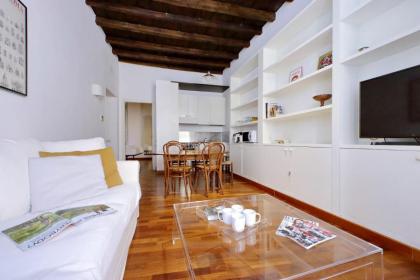 Beautiful Apartment in Campo de Fiori - image 12