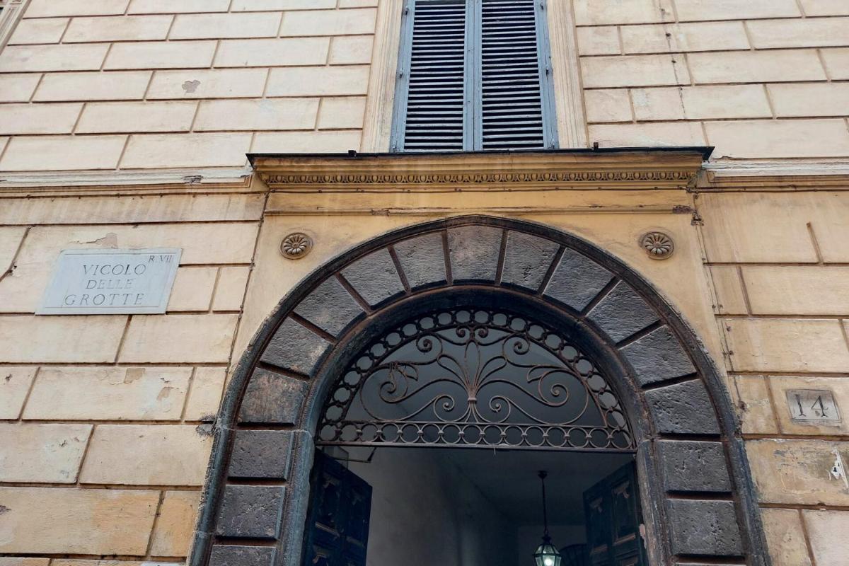 Beautiful Apartment in Campo de Fiori - image 4