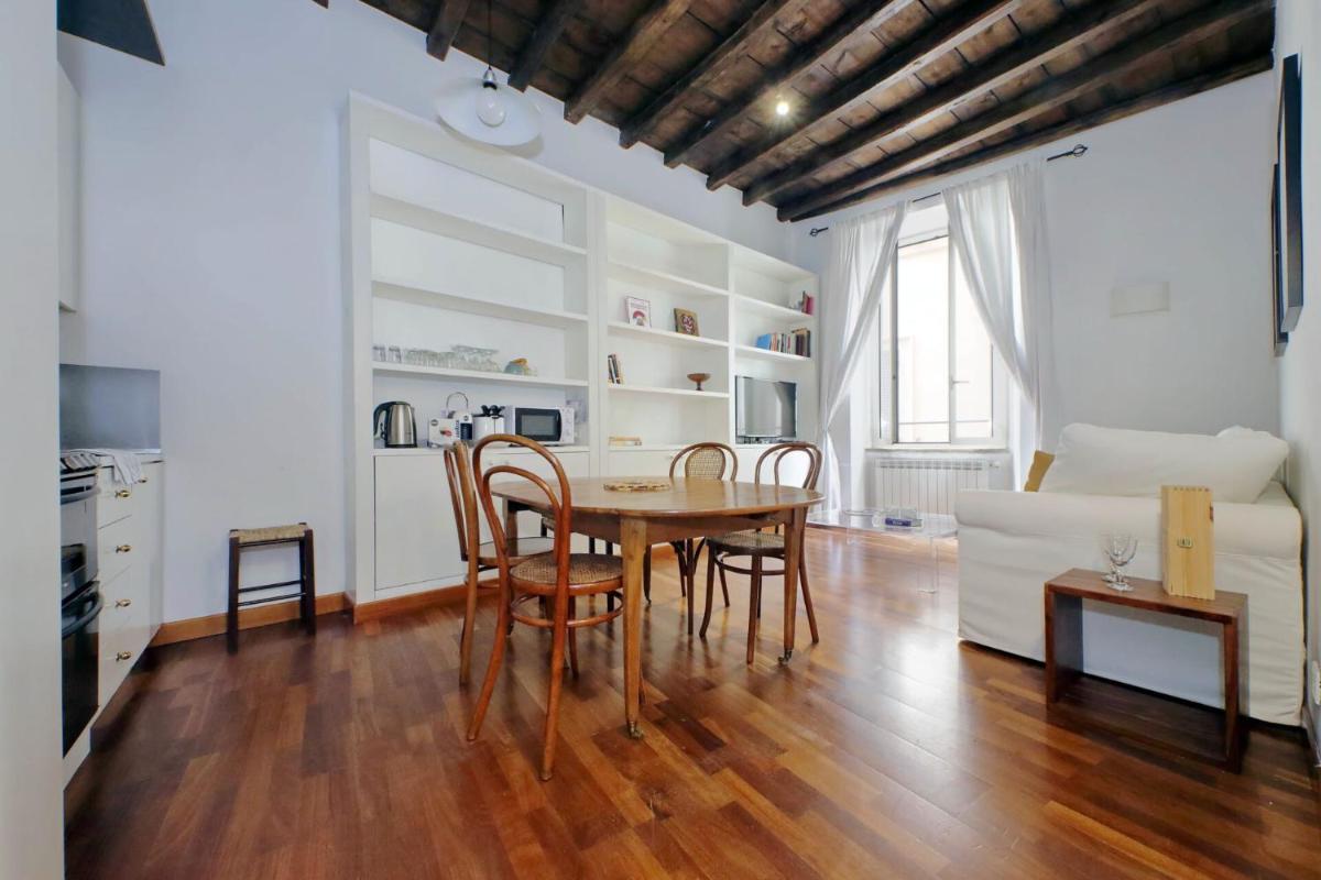 Beautiful Apartment in Campo de Fiori - image 6