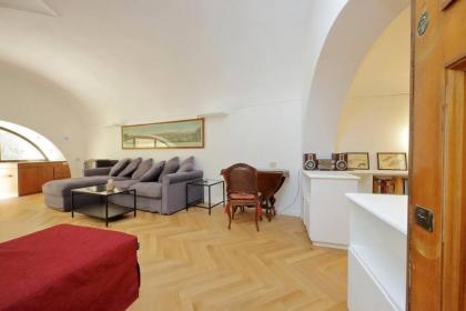 Pantheon Apartment with private terrace - image 5