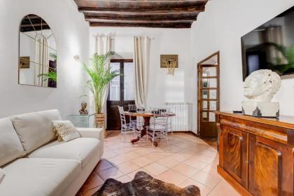 GIULIO CESARE DELUXE - Spanish Step RomeDreamHome Rome
