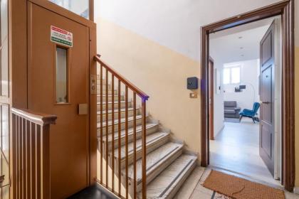 HT SUNNY1 bedroom Apartment by the Vatican - image 4