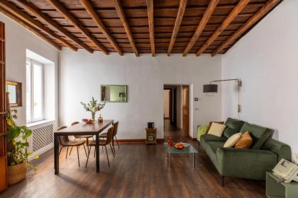 iFlat Classic And Contemporary Home