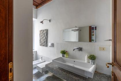 iFlat Classic And Contemporary Home - image 22