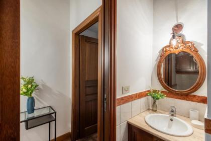 iFlat Classic And Contemporary Home - image 28