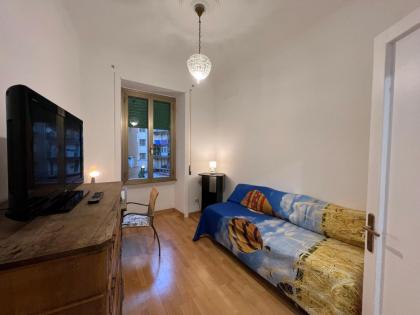 ADORABLE near Vatican City - image 9