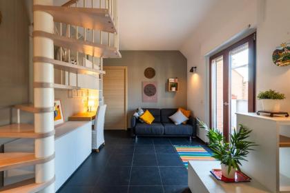 Home Around - image 6