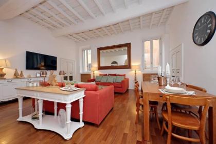 Lungaretta Rome 