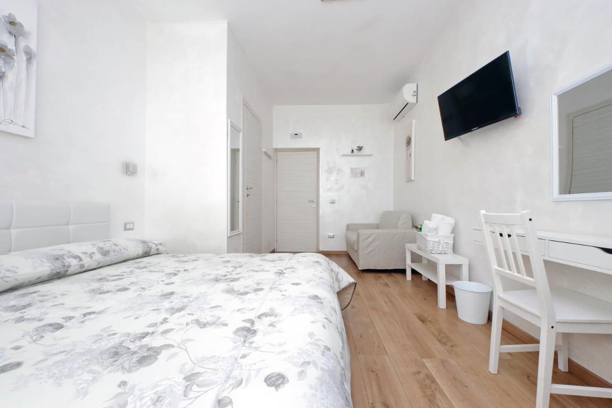B&B Giuly - image 3