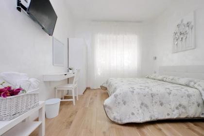 B&B Giuly - image 8