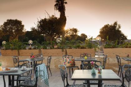 Grand Beach Hotel - image 8