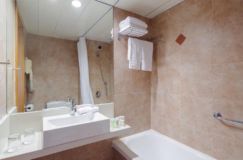 Prima City Hotel - image 3