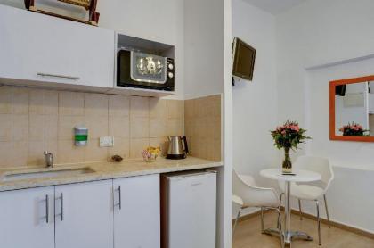Liber Seashore Suites Aparthotel - image 11