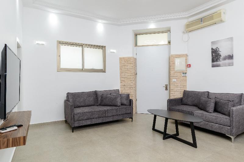Liber Seashore Suites Aparthotel - image 2
