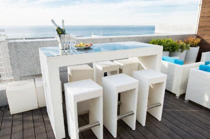 Savoy Sea Side Hotel - image 1