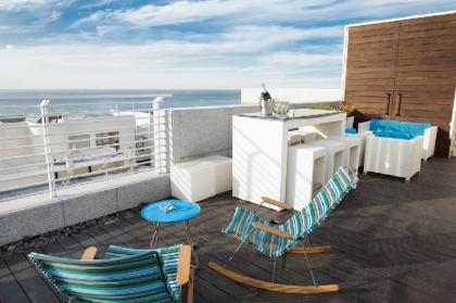 Savoy Sea Side Hotel - image 4