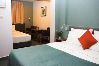 Golden Beach Hotel - image 12