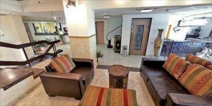 Golden Beach Hotel - image 6