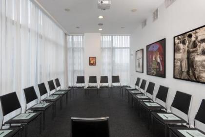 Leonardo Boutique Tel Aviv Hotel - image 8