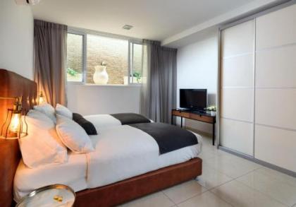 Sea Land Suites - image 12