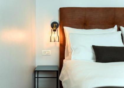 Sea Land Suites - image 13