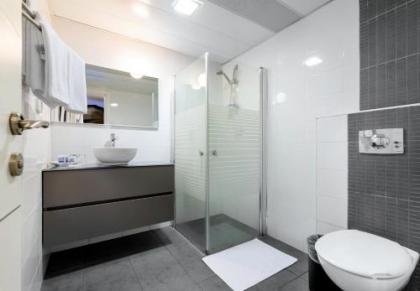 Sea Land Suites - image 15