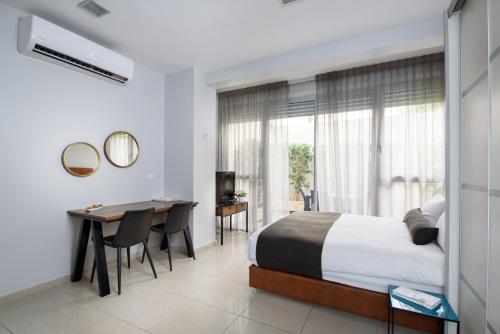 Sea Land Suites - image 2