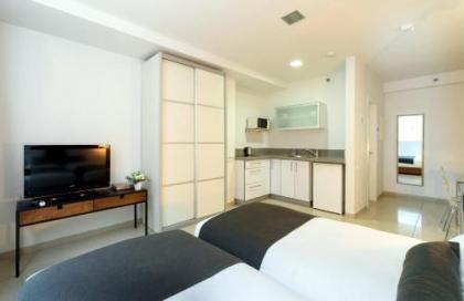 Sea Land Suites - image 8