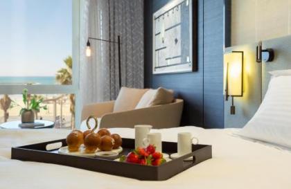 Dan Tel Aviv Hotel - image 11