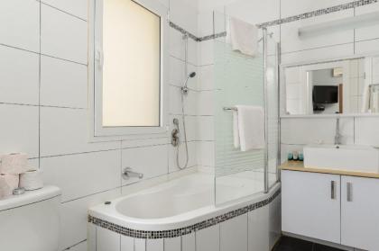 Liber Apartments BY RAPHAEL HOTELS - image 15