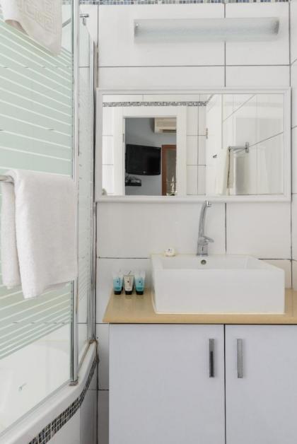 Liber Apartments BY RAPHAEL HOTELS - image 16