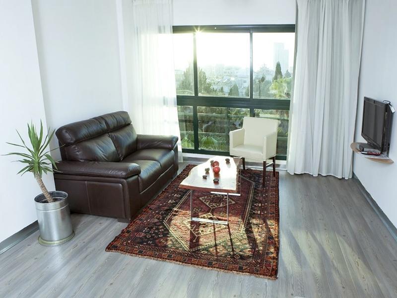 Diaghilev LOFT live art hotel - image 6