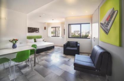 130 Rock Apartments - image 15