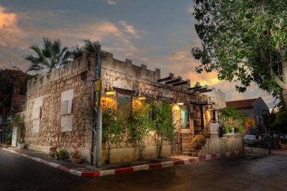 Trieste Neve Tzedek Boutique Suites - image 1