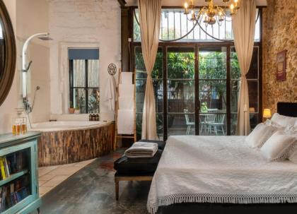 Trieste Neve Tzedek Boutique Suites - image 12