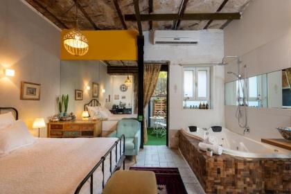Trieste Neve Tzedek Boutique Suites - image 4