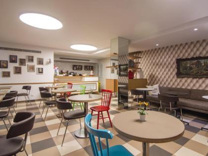 Embassy Hotel Tel Aviv - image 11