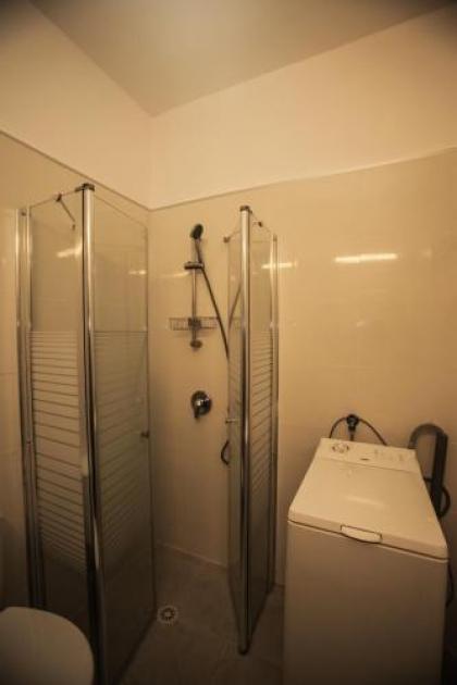Elena Apartments - image 3