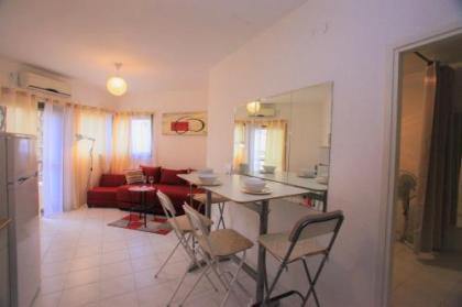 Elena Apartments - image 9