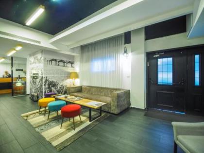 Dizengoff Avenue Boutique Hotel - image 1