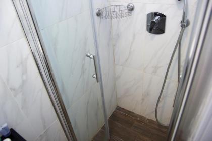 Lenis Hotel - image 12