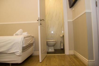 Lenis Hotel - image 15