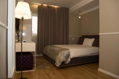 Lenis Hotel - image 8