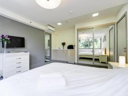 Dizengoff Inn Apartments - image 10