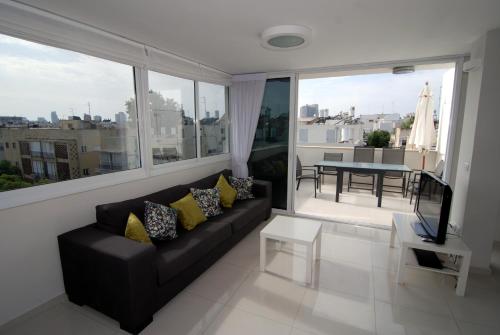 Basel Penthouse - Roof Top Apartment - image 4