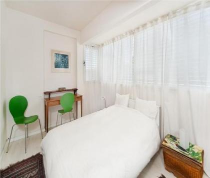 Cozy 1 BR Apt Only a 5 Minute Walk from the Beach by Sea N' Rent - image 10