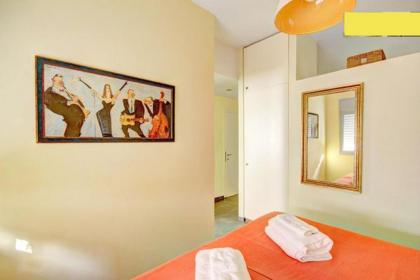 TLV Living Apartment - image 11