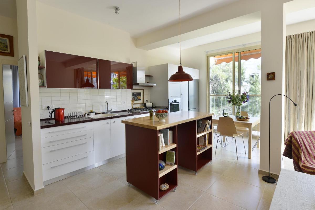 Ziv Apartments - Malkei Israel 6 A - main image
