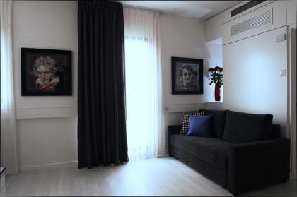 BEST WESTERN Regency Suites - image 18