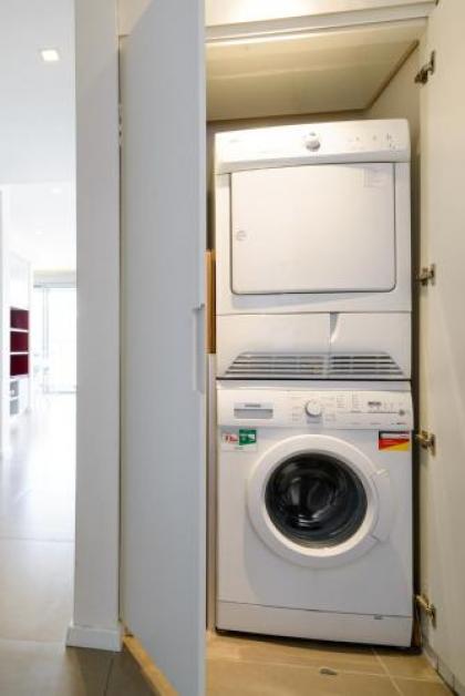 Comfort 3BR & Balcony in City Center by FeelHome - image 16